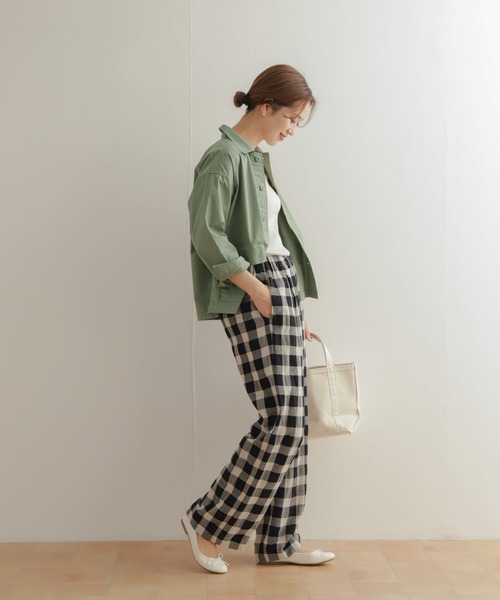 URBAN RESEARCH DOORS(アーバンリサーチドアーズ)の「コットンミリタリーシャツジャケット(ミリタリージャケット・レディース・ベージュ/カーキ・MEDIUM)」の12枚目の写真
