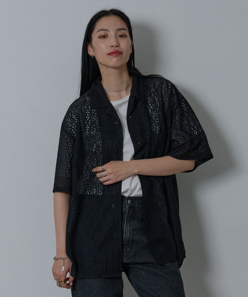 COLONY 2139（コロニートゥーワンスリーナイン）の「レース半袖シャツ（シャツ/ブラウス・メンズ・ホワイト/ブラック・MEDIUM/LARGE）」の4枚目の写真