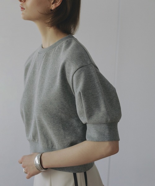 マノフ　パフスリーブスウェット MANOF（マノフ）の「PUFFSLEEVE SWEAT TOPS（スウェット）」 - WEAR