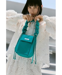 un/neu | ギャザーハンドルサテンフラップバッグ / ショルダーバッグ / 500mlペットボトル収納可能(ショルダーバッグ)