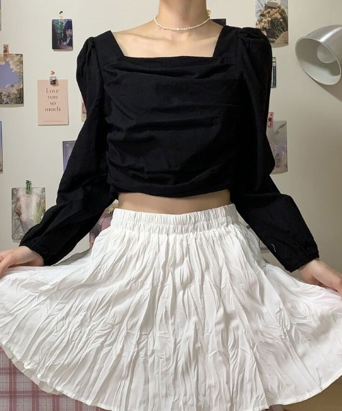 VIVID LADY（ビビッドレディー）の「スクエアネックブラウス長袖 レディース クロップド丈（シャツ/ブラウス・レディース・ブラック/アイボリー/ピンク・FREE）」の2枚目の写真