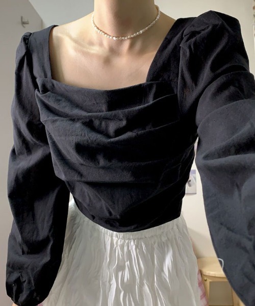 VIVID LADY（ビビッドレディー）の「スクエアネックブラウス長袖 レディース クロップド丈（シャツ/ブラウス・レディース・ブラック/アイボリー/ピンク・FREE）」の15枚目の写真