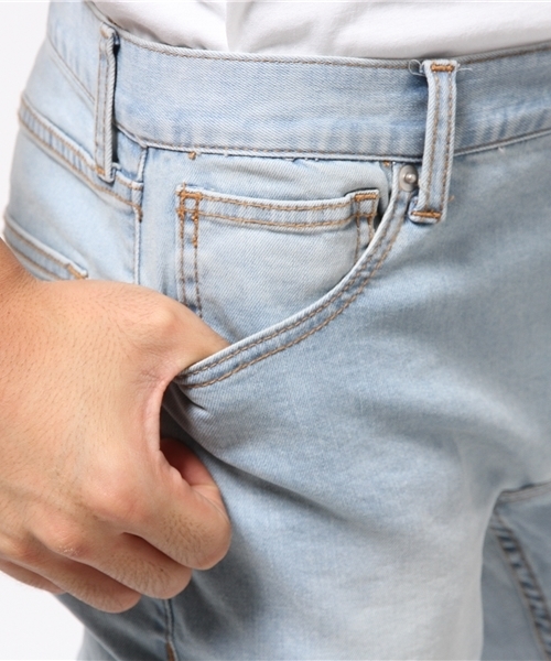 WEGO(ウィゴー)の「WEGO/ クラッシュスキニーパンツ(デニムパンツ・メンズ・ライトインディゴブルー/ホワイト/ブラック・MEDIUM/LARGE)」の11枚目の写真