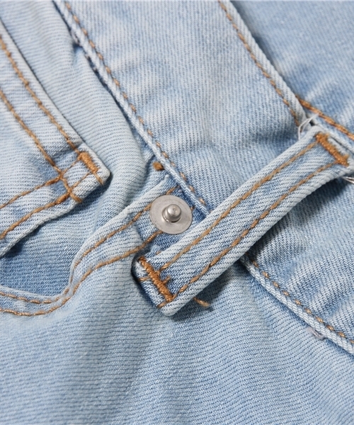 WEGO(ウィゴー)の「WEGO/ クラッシュスキニーパンツ(デニムパンツ・メンズ・ライトインディゴブルー/ホワイト/ブラック・MEDIUM/LARGE)」の5枚目の写真