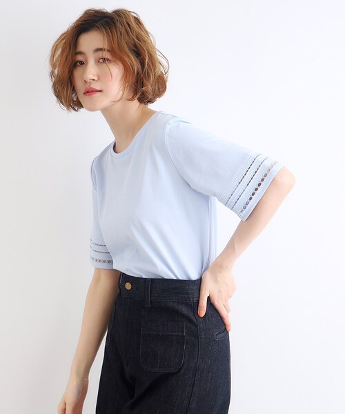 grove（グローブ）の「◆【洗える・接触冷感・UV】袖刺繍デザインTシャツ（Tシャツ/カットソー・レディース・オフホワイト/ブラック/ブラウン系その他6/サックスブルー・01/02/03/04/05）」の4枚目の写真