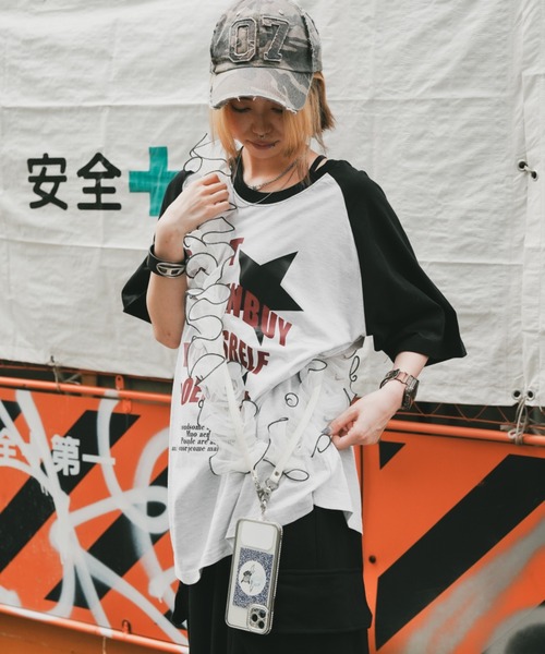 Rename（リネーム）の「Rename チュールフリル シアー ファー スマホショルダー マルチストラップ （スマホグッズ・レディース・ホワイト/ブラック/ブラック系1/グレー系1・FREE）」の11枚目の写真