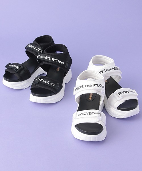 by LOVEiT（バイラビット）の「厚底テープサンダル（サンダル・キッズ・ブラック/オフホワイト・21cm/22cm/23cm/24cm）」の11枚目の写真