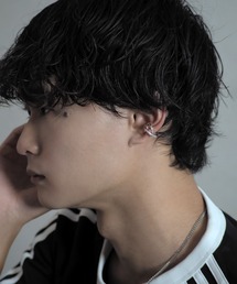 SBG（エスビー）の「SBG クロスラインイヤーカフ フリーサイズ（イヤーカフ）」