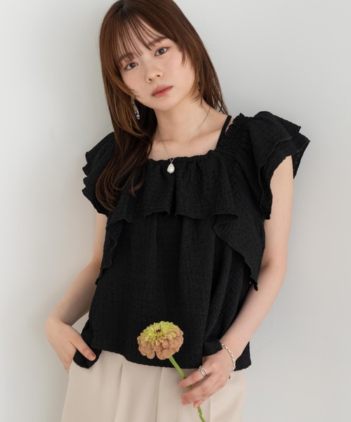 hinari（ヒナリ）の「シャーリングフリルブラウス（シャツ/ブラウス・レディース・ブラック/アイボリー/ライム・FREE）」の8枚目の写真