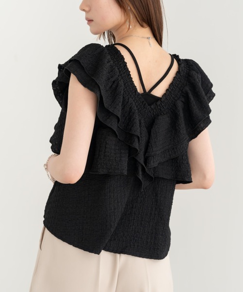 hinari（ヒナリ）の「シャーリングフリルブラウス（シャツ/ブラウス・レディース・ブラック/アイボリー/ライム・FREE）」の9枚目の写真