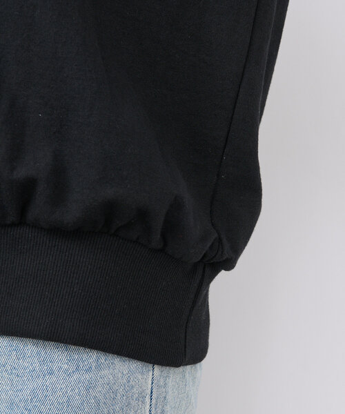 RIVE DROITE（リヴドロワ）の「WEB限定【ロゴがポイント】ミニウラケロゴプルオーバー（Tシャツ/カットソー・レディース・ブラック/ライトグレー・FREE）」の4枚目の写真