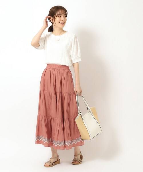 SHOO・LA・RUE（シューラルー）の「◆【洗える/インド綿100％】ふわっと揺れる ティアード刺繍スカート（スカート・レディース・ホワイト/ブルー系その他/レッド系/ブラック・00）」の15枚目の写真