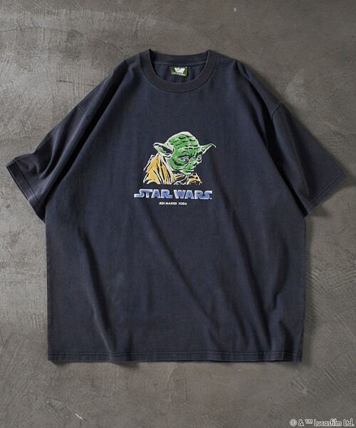 FREAK'S STORE（フリークスストア）の「FREAK’S STORE/フリークスストア STARWARS/スターウォーズ ヨーダ フロッキー加工 ショートスリーブ クルーネックTシャツ/リラックスフィット（Tシャツ/カットソー・メンズ・ネイビー/ブラック/グリーン・LARGE/MEDIUM）」の3枚目の写真