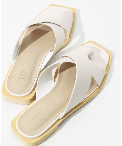 LIAN（リアン）の「/LIAN/クロストングサンダル（サンダル・レディース・アイボリー/ブラック/ブラウン・LARGE/SMALL/MEDIUM）」の13枚目の写真