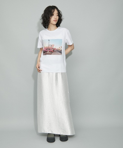 ADAM ET ROPE'（アダムエロペ）の「【ZOZO限定・多サイズ】旅するフォトT(WHITE)≪Made by ZOZO≫（Tシャツ/カットソー・レディース・ホワイト×ゴールド/ホワイト×ピンク/ホワイト×グリーン/ホワイト×パープル/ホワイト×グレー・S/XL/L/M）」の21枚目の写真