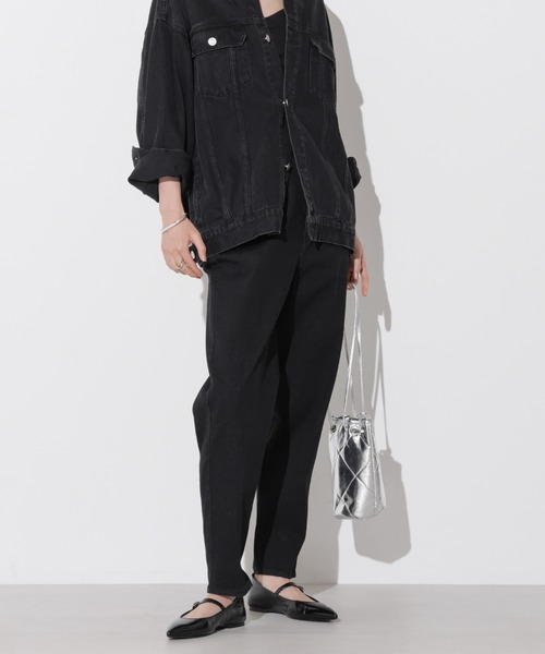 Apo(s)ture(アポスチャー)の「NORAH-001/デニムテーパードパンツ(デニムパンツ・レディース・ネイビー/ブラック・XS/S/M/L/XL)」の10枚目の写真