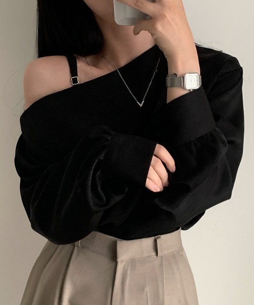ABITOKYO（アビトーキョー）の「ワンオフショルダーボリュウーム袖ブラウス（シャツ/ブラウス・レディース・ブラック/ホワイト・XL/L/M）」の17枚目の写真