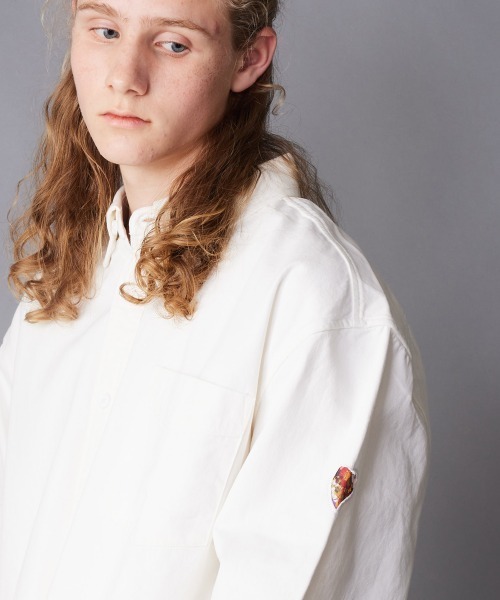 rehacer（レアセル）の「rehacer : Heavy Weight Cotton Loose Shirt with Flower Heart（シャツ/ブラウス・メンズ・ホワイト/ブラウン/ブラック・SMALL/MEDIUM/LARGE/X-LARGE）」の2枚目の写真