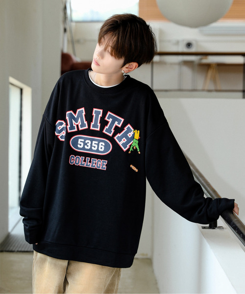 neos(ネオス)の「【neos】ルーズシルエット プリント カレッジロゴ 刺繍 ミニ裏毛 スウェット プルオーバー トレーナー(スウェット・メンズ・アイボリー/ブラック/グレー/グリーン・MEDIUM/LARGE)」の1枚目の写真