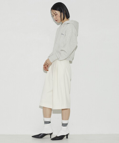 Firsthand（ファーストハンド）の「MA Firsthand/マ ファーストハンド LOGO HOODIE / ロゴフーディ / プルオーバーパーカー（パーカー・レディース・ブラック/オフホワイト/レッド/ネイビー・ﾌﾘ-）」の9枚目の写真