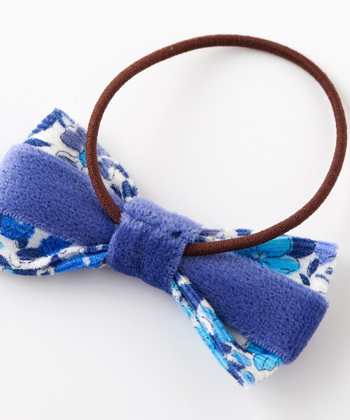 Tartine et Chocolat（タルティーヌエショコラ）の「【日本製】【お揃い】リバティ(JoannaLouise)ヘアゴム（ヘアゴム・キッズ・パープル系その他/ブルー系その他・FREE）」の4枚目の写真