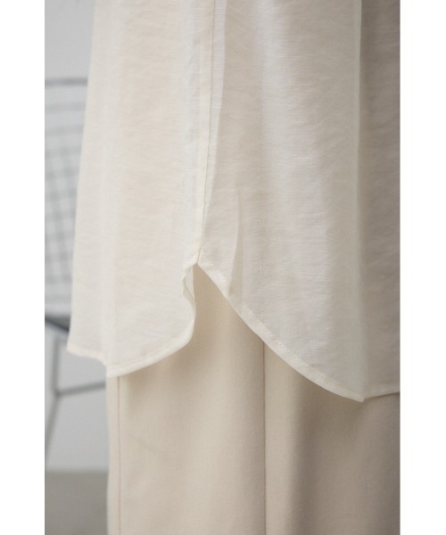 AZUL by moussy（アズールバイマウジー）の「バックスリットシアーオーバーシャツ（シャツ/ブラウス・レディース・オフホワイト/グレー/ホワイト系その他・FREE）」の14枚目の写真