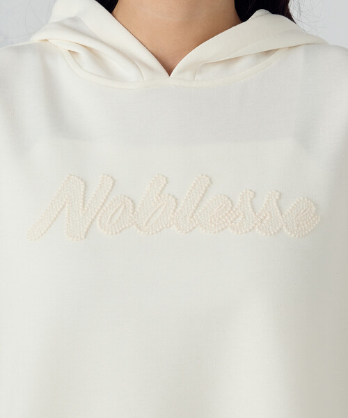 COMME CA ISM（コムサイズム）の「ロゴ刺繍 オーバーサイズ ダンボールニット　パーカー（パーカー・レディース・モカ/アイボリー/ブラック・MEDIUM/LARGE）」の15枚目の写真