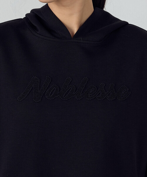 COMME CA ISM（コムサイズム）の「ロゴ刺繍 オーバーサイズ ダンボールニット　パーカー（パーカー・レディース・モカ/アイボリー/ブラック・MEDIUM/LARGE）」の16枚目の写真