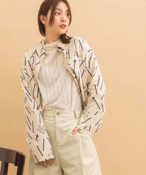 POU DOU DOU（プードゥドゥ）の「konpeitoプリントワイドスリーブシャツ（シャツ/ブラウス・レディース・ベージュ/ネイビー・M）」の10枚目の写真