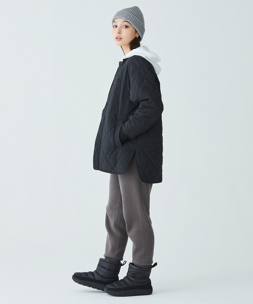 LACOSTE（ラコステ）の「ウィメンズ SERVE SLIPPER MID 2241CFA / 中綿キルティング ウィンターブーツ（ブーツ・レディース・ブラック×ブラック・23.5cm/22.5cm/24.0cm/25.0cm）」の8枚目の写真