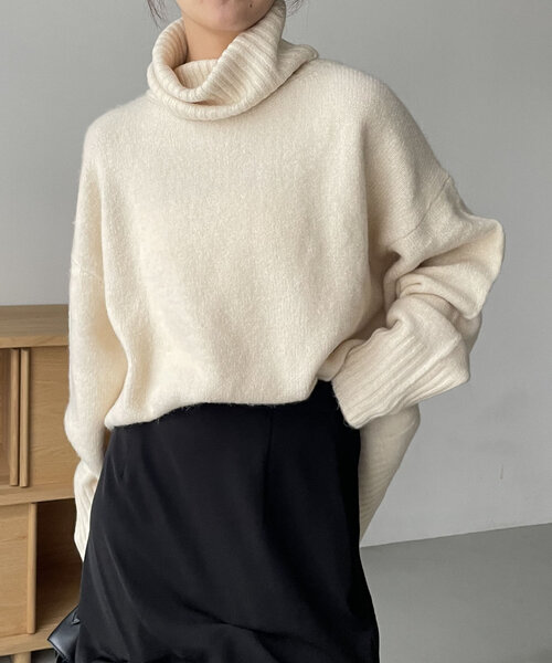 CAPRICIEUX LE'MAGE（カプリシューレマージュ）の「【もちふわシリーズ】もちふわルーズタートルプルオーバー（ニット/セーター・レディース・ベージュ/ネイビー/レッド/アイボリー・FREE）」の5枚目の写真