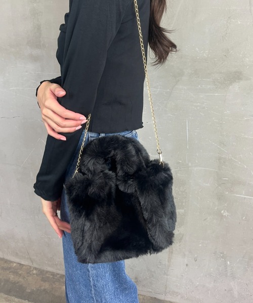 Loco Ocean（ロコオーシャン）の「【2way】フェイクファー / トートバッグ ハンドバッグ ショルダーバッグ（ショルダーバッグ・レディース・ベージュ/ブラック・ONE SIZE）」の5枚目の写真