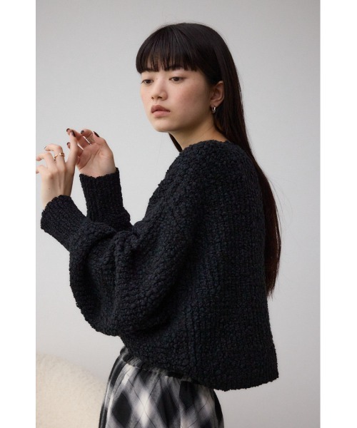 AZUL by moussy(アズールバイマウジー)の「ブークレクロップドニット(ニット/セーター・レディース・アイボリー/ブラック/レッド・FREE)」の16枚目の写真