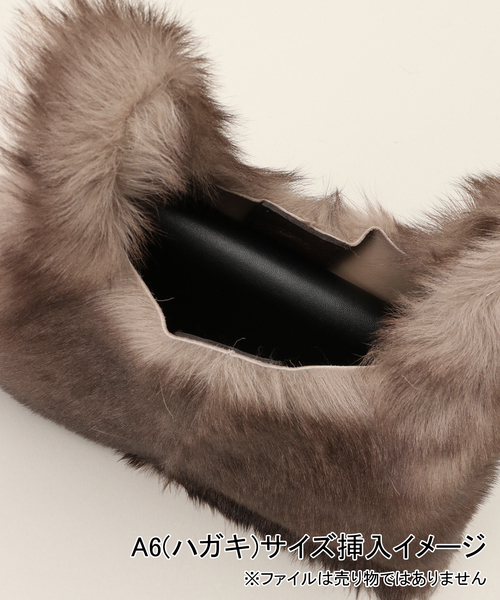 plage(プラージュ)の「CARUS/カルス PETIT MARMO バッグ(クラッチバッグ・レディース・ゴールド・FREE)」の6枚目の写真