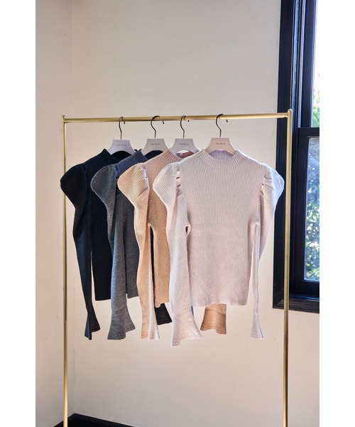 Volume-Sleeve Glitter Knit Top（ニット/セーター）｜Her lip