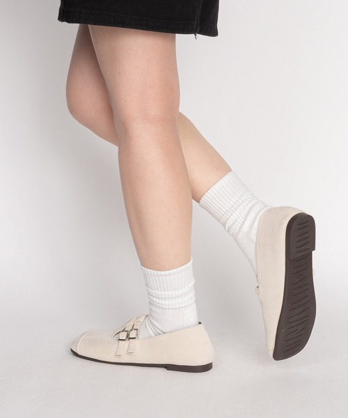 SVEC(シュベック)の「ダブルベルト フラットパンプス(パンプス・レディース・ブラウン系その他/ホワイト系その他/レッド系その他・35/36/37/38/39)」の11枚目の写真