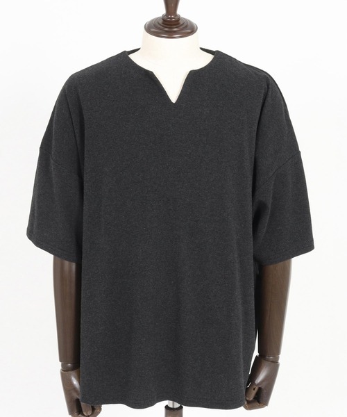 CAMBIO(カンビオ)の「mt9419- Span Fraise Short Sleeve Key Neck Cut Sew カットソー(Tシャツ/カットソー・メンズ・ホワイト/ブラック/チャコール・S/M/L)」の9枚目の写真