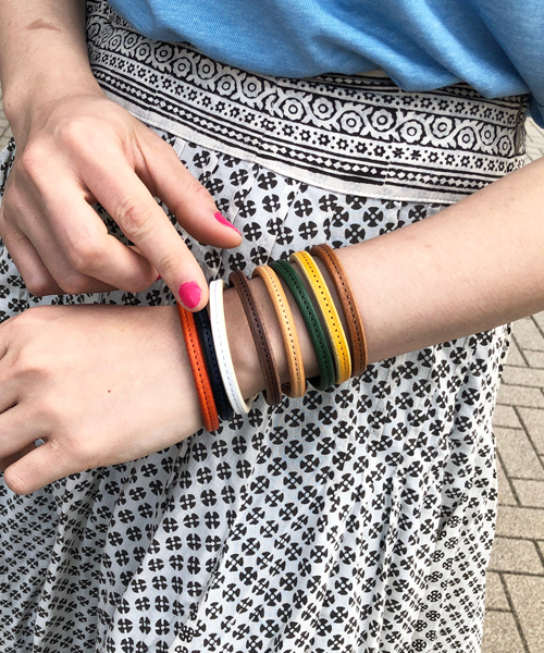 Esperanto(エスペラント)の「esperanto (エスペラント)/ブッテーロレザー スナップブレスレット(ブレスレット・メンズ・ライトブラウン/ネイビー/イエロー/ブラック/ホワイト/ブラウン/タン/グリーン/レッド/オレンジ・ONE SIZE)」の14枚目の写真