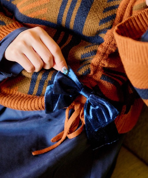 kutir(クティール)の「【クティールとレトロ】ベロアリボン付きチェックジャガードドロストニット(ニット/セーター・レディース・ブラック系/グリーン系/オレンジ系・FREE)」の12枚目の写真