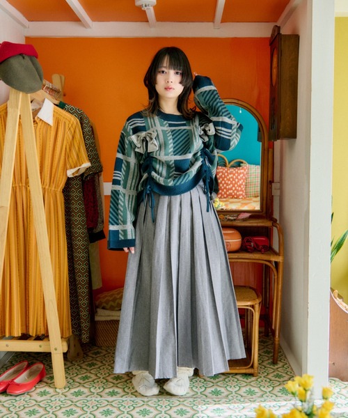 kutir(クティール)の「【クティールとレトロ】ベロアリボン付きチェックジャガードドロストニット(ニット/セーター・レディース・ブラック系/グリーン系/オレンジ系・FREE)」の21枚目の写真