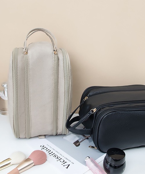 LA VORAGINE（ラ ヴォラジネ）の「仕切り大容量メイク収納ポーチ（ポーチ・レディース・ピンク/ホワイト/ベージュ/ブラック・FREE）」の7枚目の写真