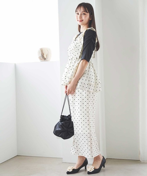 31 Sons de mode（トランテアン　ソン　ドゥ　モード）の「フラワーモチーフ巾着バッグ（ハンドバッグ・レディース・クリーム/ブラック・フリー）」の15枚目の写真