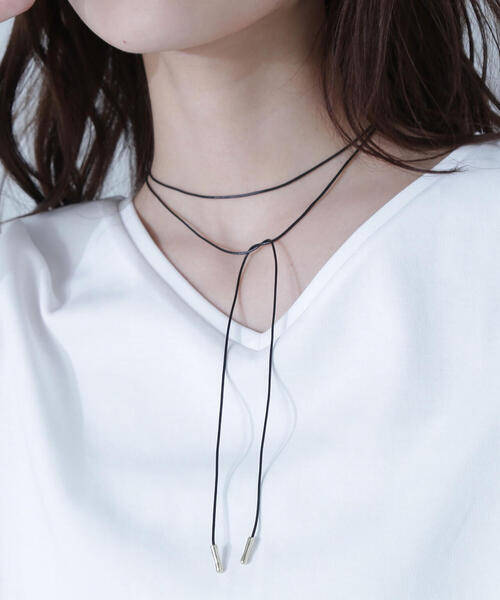 NATURAL BEAUTY BASIC(ナチュラルビューティーベーシック)の「ナローコードチョーカー(チョーカー・レディース・ブラック・フリ-)」の2枚目の写真