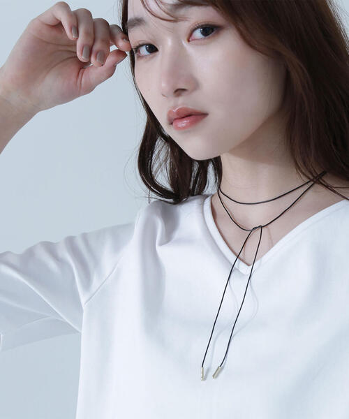 NATURAL BEAUTY BASIC(ナチュラルビューティーベーシック)の「ナローコードチョーカー(チョーカー・レディース・ブラック・フリ-)」の1枚目の写真