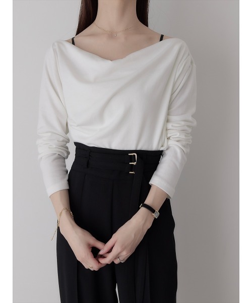 amel（エイメル）の「【RE ARRIVAL】ドレープデザイントップス / ホワイト（Tシャツ/カットソー・レディース・ホワイト・FREE）」の5枚目の写真