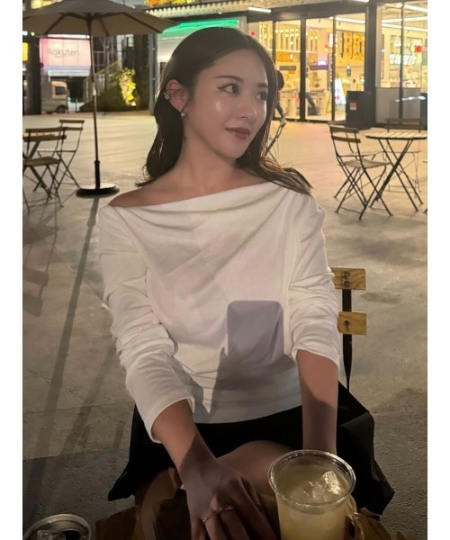 amel（エイメル）の「【RE ARRIVAL】ドレープデザイントップス / ホワイト（Tシャツ/カットソー・レディース・ホワイト・FREE）」の17枚目の写真