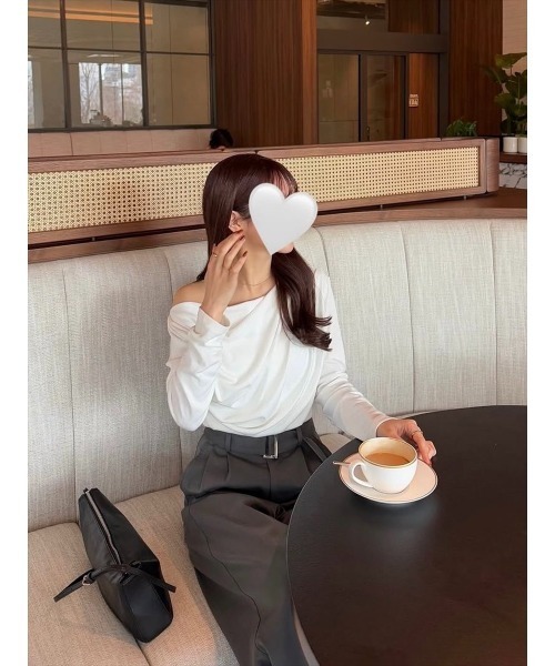 amel（エイメル）の「【RE ARRIVAL】ドレープデザイントップス / ホワイト（Tシャツ/カットソー・レディース・ホワイト・FREE）」の21枚目の写真