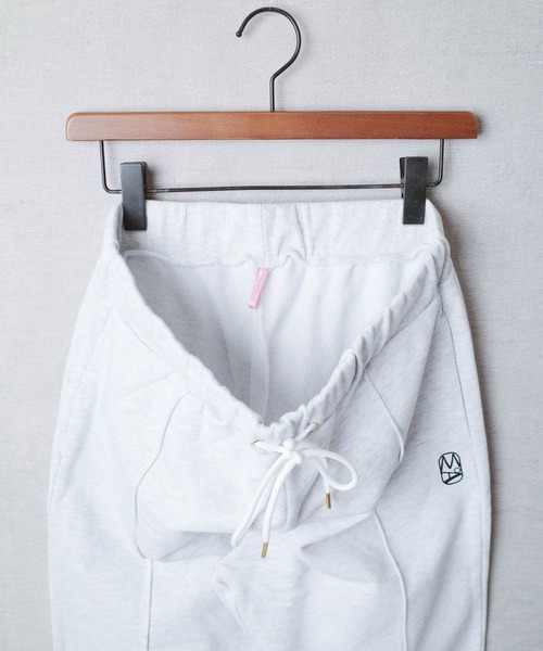 INNOCENT(イノセント)の「【MAKE-AI】スウェット セットアップ(トップス&パンツ)(セットアップ・レディース・グレー/ブラック/ベージュ・FREE)」の21枚目の写真