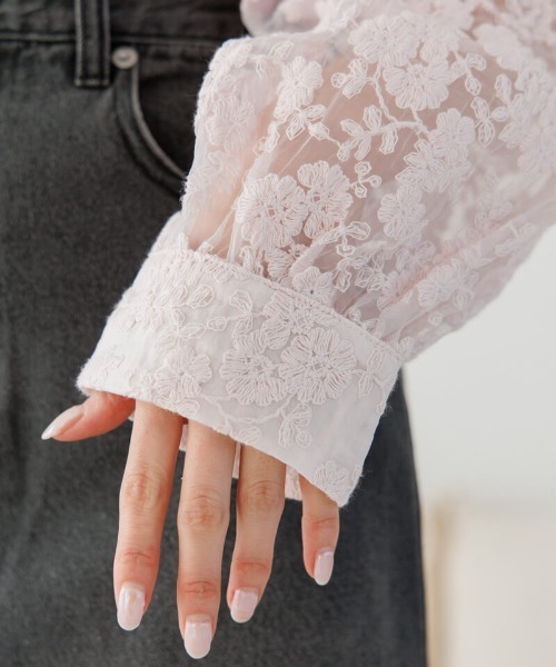 flower（フラワー）の「ガーデンブルームブラウス（シャツ/ブラウス・レディース・ブルー/アイボリー/ピンク・FREE）」の10枚目の写真