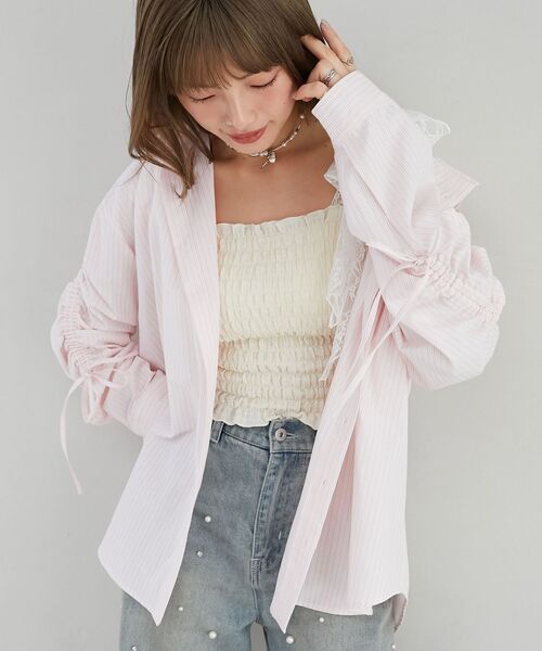 MAJESTIC LEGON(マジェスティックレゴン)の「袖ドロストギャザーシャツ(シャツ/ブラウス・レディース・イエロー/ピンク/ブルー・MEDIUM)」の3枚目の写真